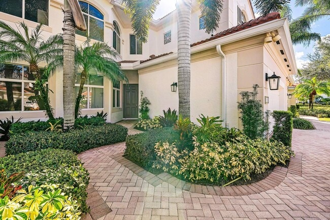 Building Photo - 106 Palm Bay Dr