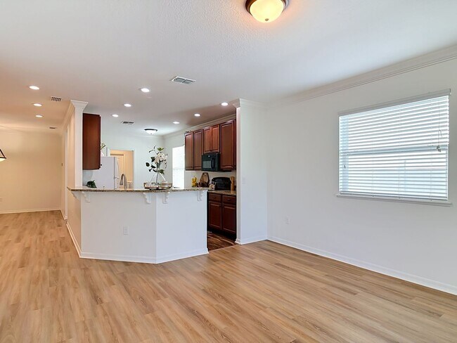 Building Photo - 221 W Fiesta Key Loop