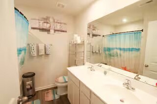 Building Photo - Room in Duplex on Skipjack Ln