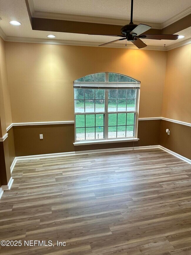 Building Photo - 5480 Cutwater Ln S
