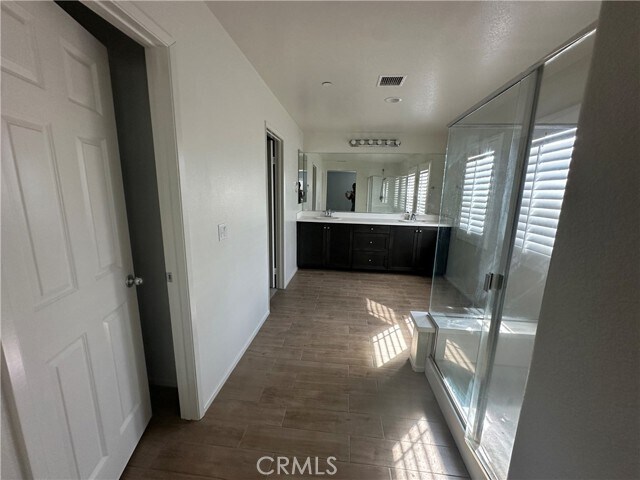 Building Photo - 1055 Raven Ct