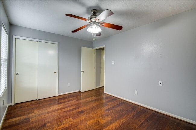 Building Photo - 19402 Hickory Meadow Ln