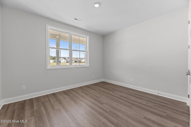 Building Photo - 1001 Tawney Trce