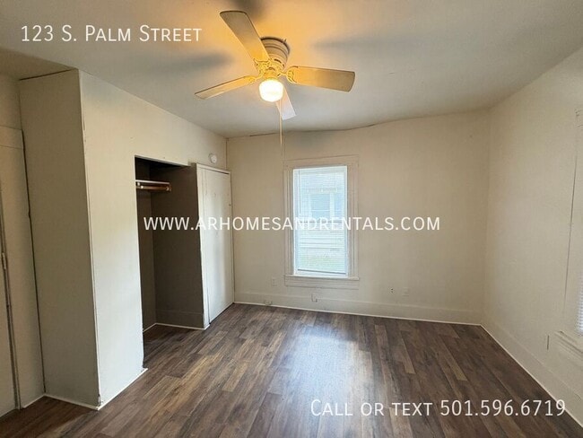 Building Photo - 123 S Palm St