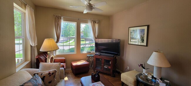 Building Photo - Gold Hill Mesa Community