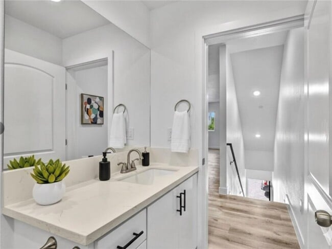 Building Photo - 4643 W 18th St