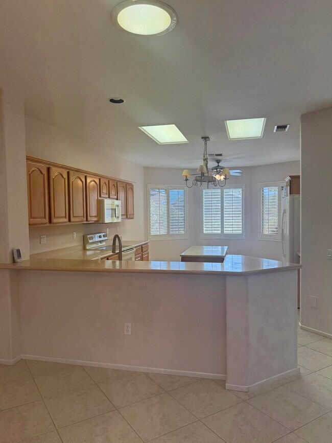 Building Photo - 39354 Falconwood Ct