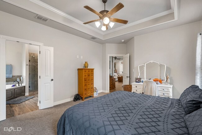 Building Photo - MOVE IN SPECIAL HALF OFF FIRST MONTHS RENT