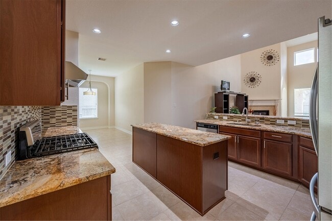 Building Photo - 5214 Lotus Canyon Ct