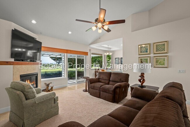 Building Photo - Genoa Lake Golf Club Home | Immaculately M...