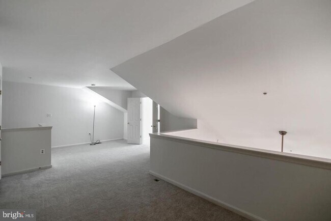 Building Photo - 131 Timberbrook Ln