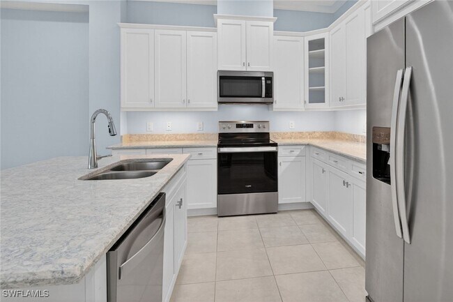 Building Photo - 8813 Yucatan Ct