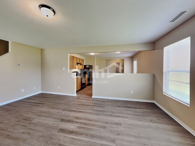 Building Photo - 3287 Underwood Dr