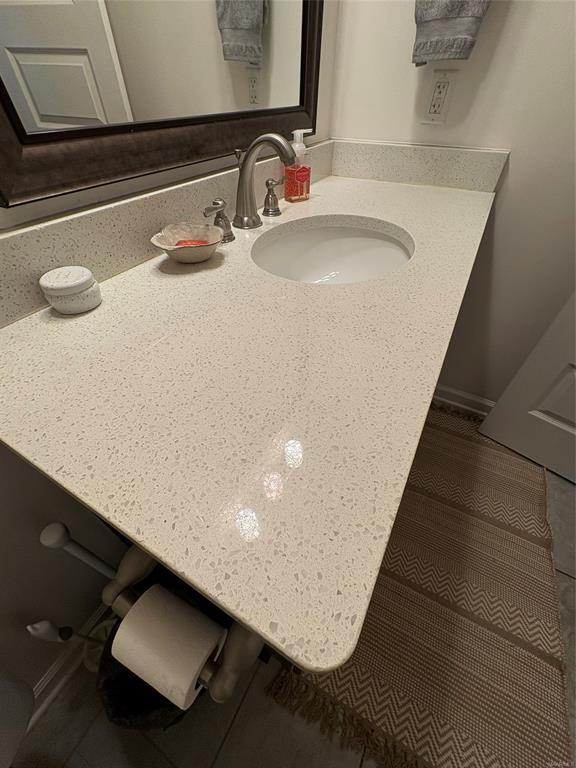 Building Photo - 9151 Cres Lodge Cir