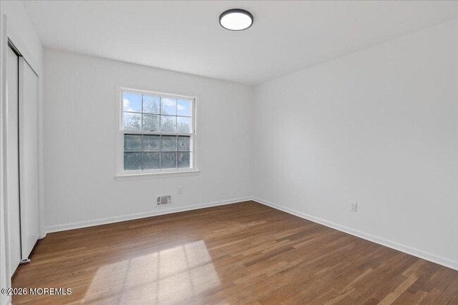 Building Photo - 15 Harbor Ct