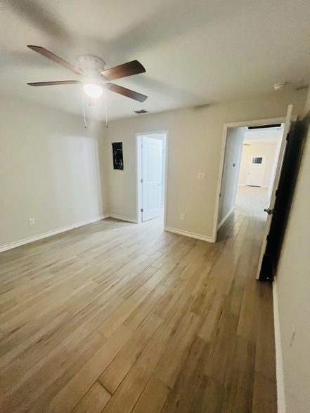 Building Photo - 1810 Atrium Pl Dr