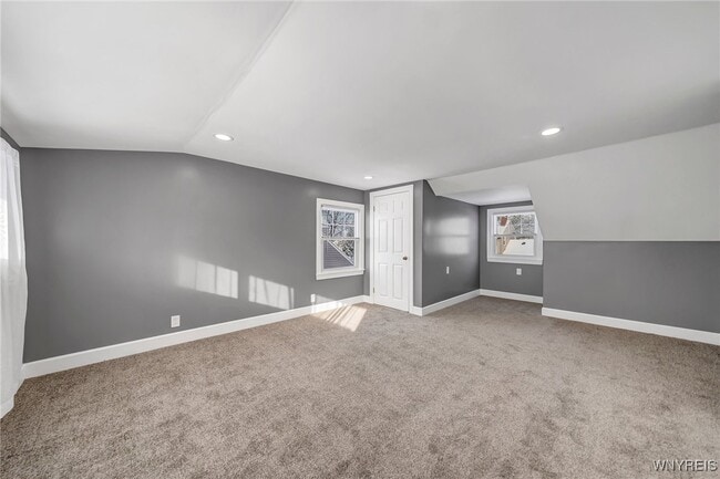 Building Photo - 206 Wrexham Ct N