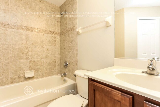 Building Photo - 5140 Layton Dr