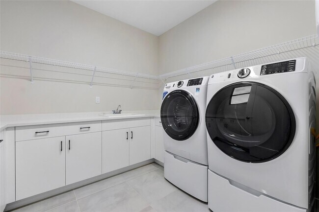 Building Photo - 20119 Pacific Dunes Dr