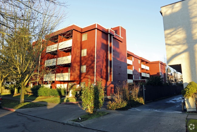 Building Photo - Michelle Apartments