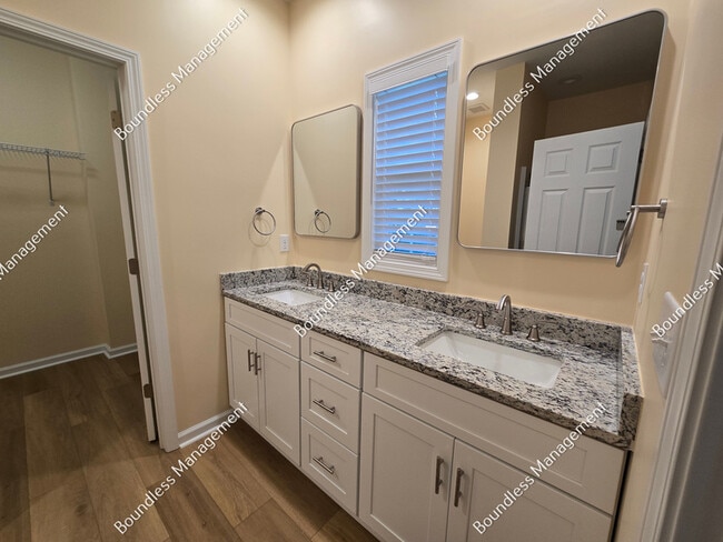 Building Photo - 1257 Byewood Ln SW