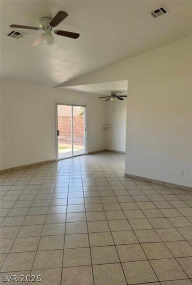 Building Photo - 3130 Flower Garden Ct