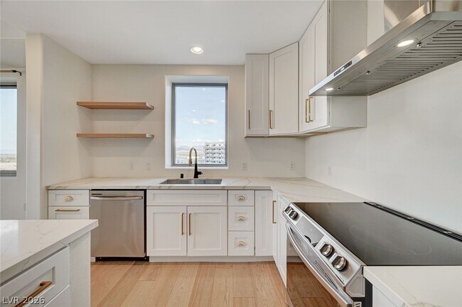 Building Photo - 8255 S Las Vegas Blvd