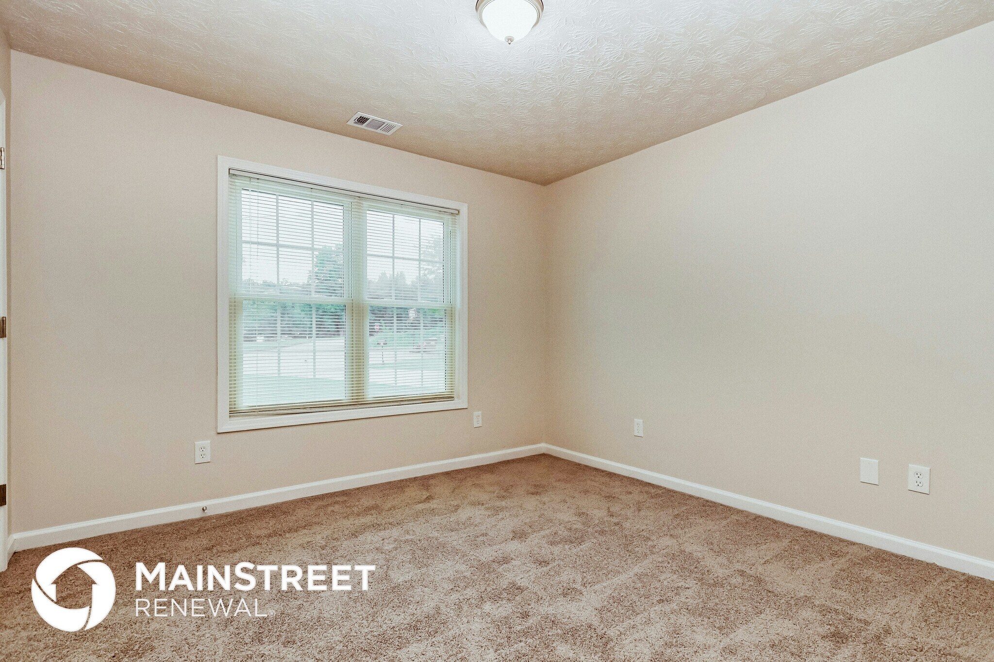 Building Photo - 35 Spring Valley Keep