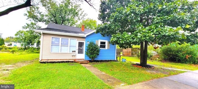 Building Photo - 104 Middleneck Ln