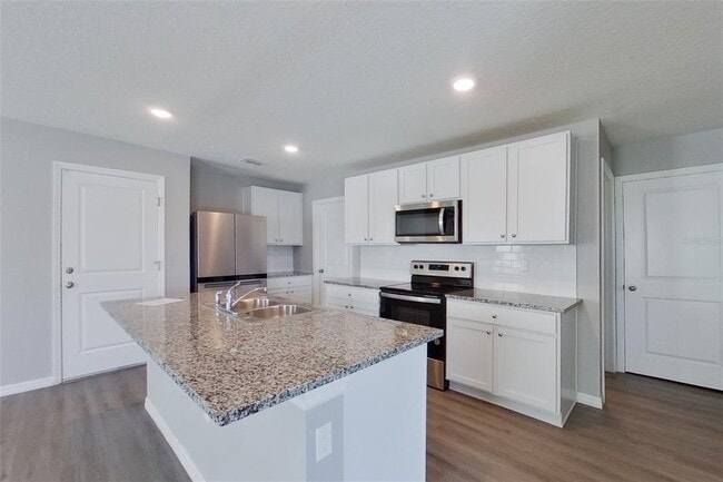 Building Photo - 8577 SW 43rd Ter