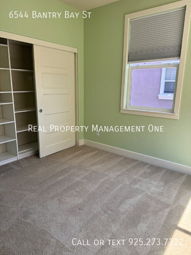 Building Photo - 6544 Bantry Bay St