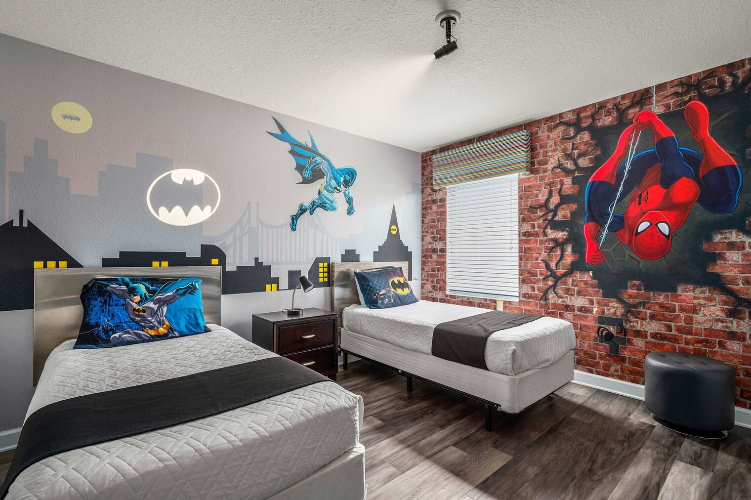 Building Photo - 9048 Sand Trap Dr