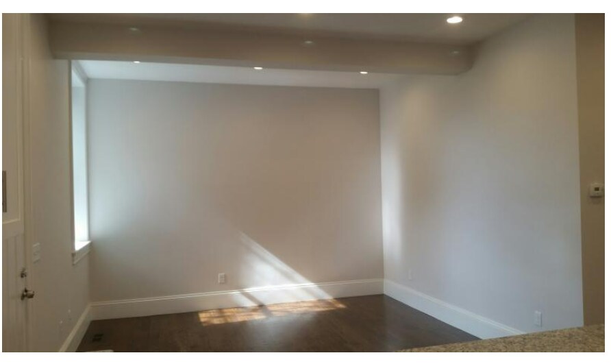Building Photo - 2044 Beacon St