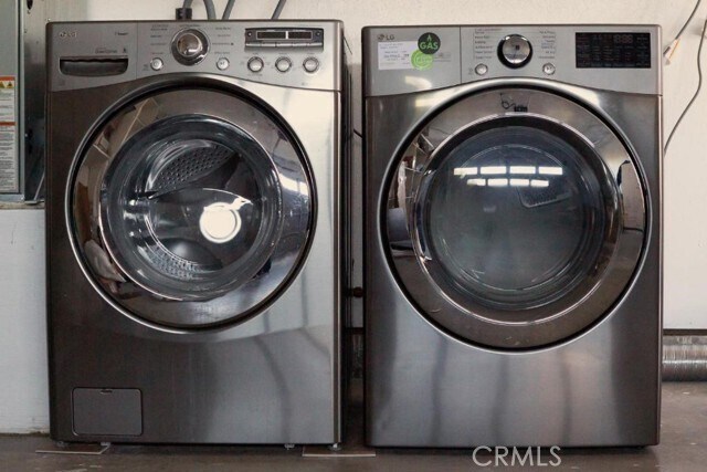 Building Photo - 218 Newcastle Ave