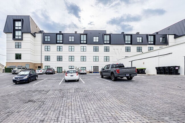 Building Photo - Classic + with Patio