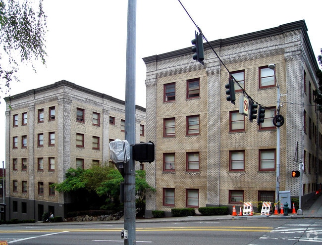Building Photo - Oxford Crest Apartments
