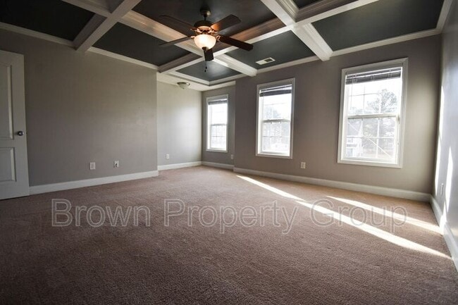 Building Photo - 131 Flag Ln