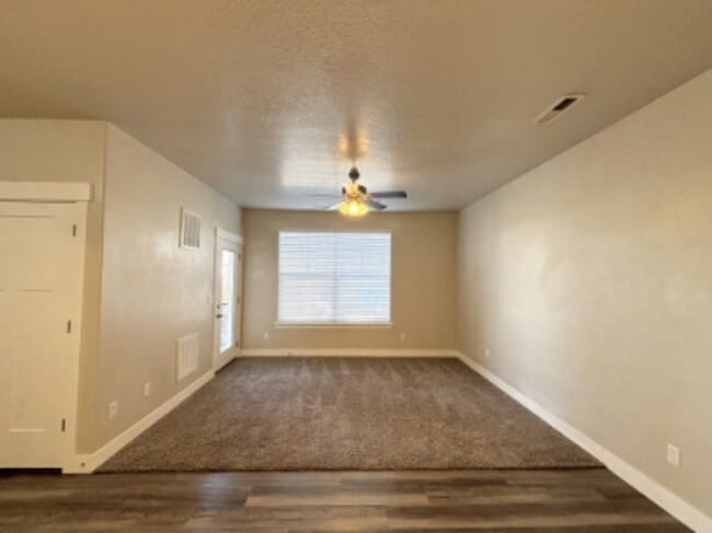 Building Photo - 13049 S Cannavale Ln