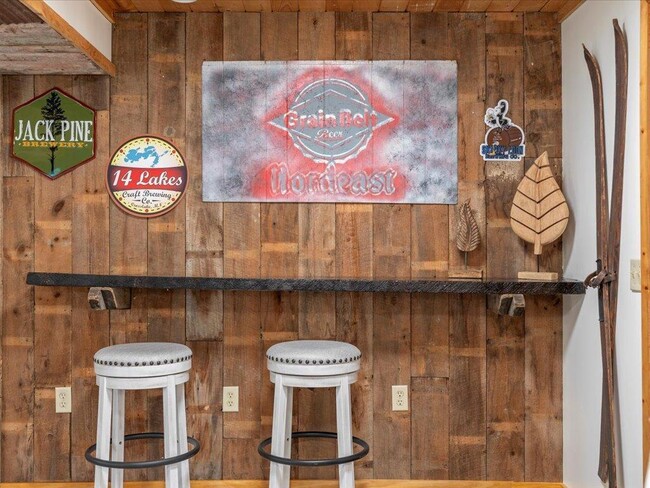 Building Photo - 29929 Aztec Cir