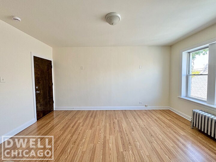 Building Photo - 2606 N Kimball Ave