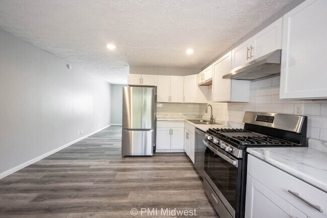 Building Photo - "Charming 3-Bed Home on Dubarry Road – Coz...