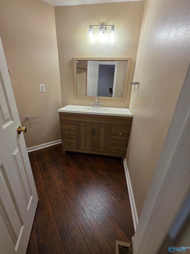 Building Photo - 1127 Stones Throw Dr NW