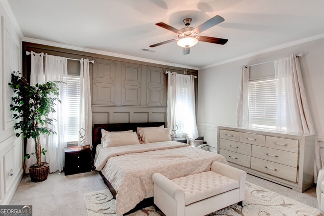 Building Photo - 3617 Chestnut Oak St