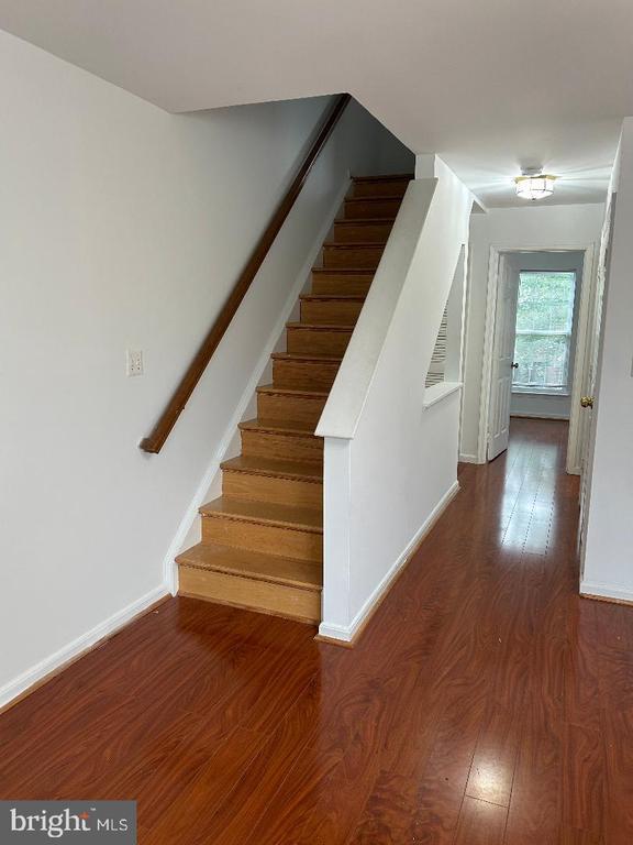 Building Photo - 42994 Beachall St
