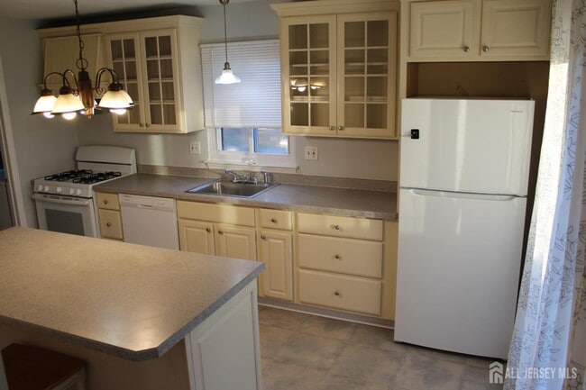 Building Photo - 224 Westgate Dr