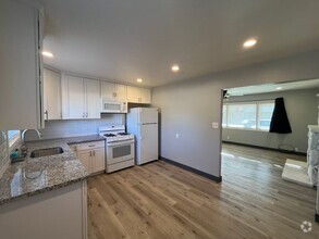 Building Photo - 8378001/85