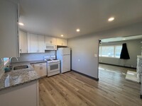 Building Photo - 8378001/85