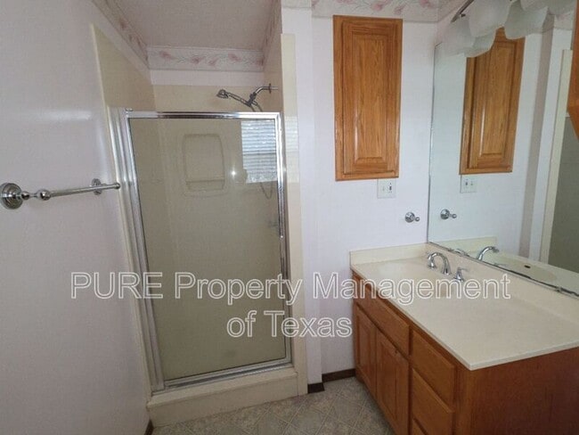 Building Photo - 12709 Burson Dr