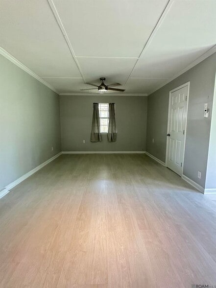 Building Photo - 376 Croydon Ave