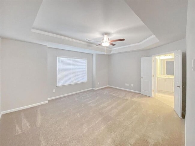 Building Photo - 1466 Fern Ridge Ln